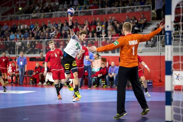 Uwe Gensheimer (Nr. 3, Deutschland) gegen Tomas Mrkva (Nr. 1, Tschechien). Deutschland - Tschechien, Hauptrunde, Handball, EHF Euro 2018, 19.01.18 Varazdin Varazdin Croatia Arena Varazdin Copyright: xAgentur54Gradx xFelixxKoenigx