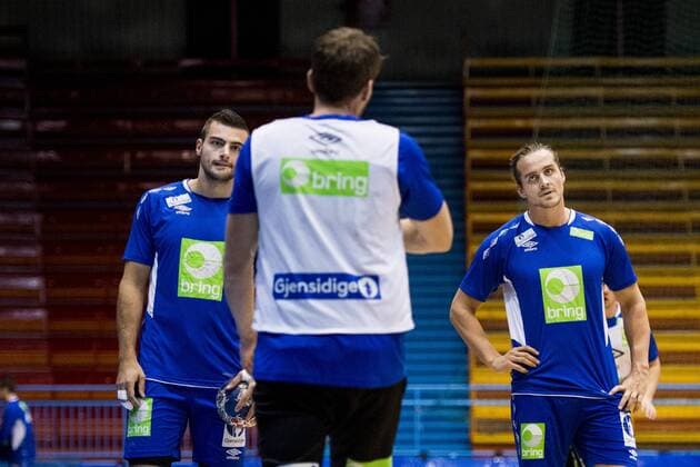 Handball WM, Training Norwegen 180119 Förbundskapten Christian Berge instruerar Eivind Tangen och Kent Robin T¿nnesen under en träning med Norges landslag i handboll under Handbolls-EM 2018 den 19 januari 2018 i Zagreb. Copyright: LUDVIGxTHUNMAN BB180119LT158