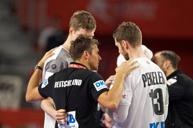 Handball Varazdin 19.01.2018 Europameisterschaft Herren Männer Euro Europameisterschaften Zwischenrunde Deutschland (GER) - Tschechien (CZE) Christian Prokop (Deutschland, Trainer) Finn Lemke (Deutschland, No.06) Hendrik Pekeler (Deutschland, No.13)