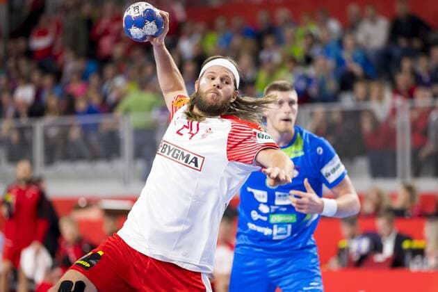 Bilder des Tages Mikkel Hansen (Nr. 24, Daenemark) beim Siebenmeterversuch. Slowenien - Daenemark, Hauptrunde, Handball, EHF Euro 2018, 19.01.18 Varazdin Varazdin Croatia Arena Varazdin Copyright: xAgentur54Gradx xFelixxKoenigx