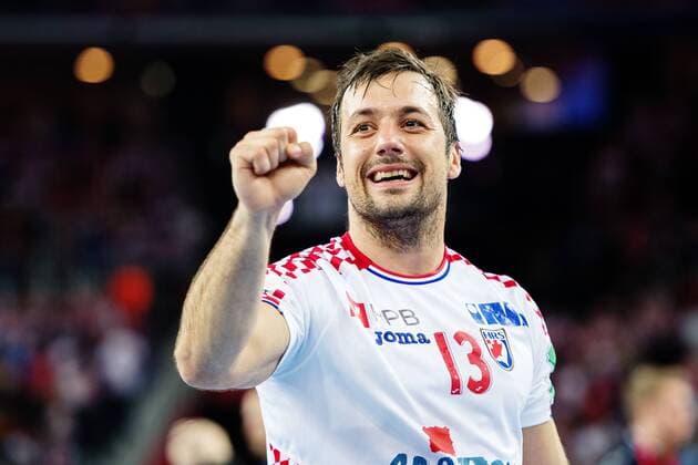 180120 Kroatiens Zlatko Horvat jublar efter handbollsmatchen mellan Kroatien och Norge under Handbolls-EM 2018 den 20 januari 2018 i Zagreb. Copyright: LUDVIGxTHUNMAN BB180120LT168