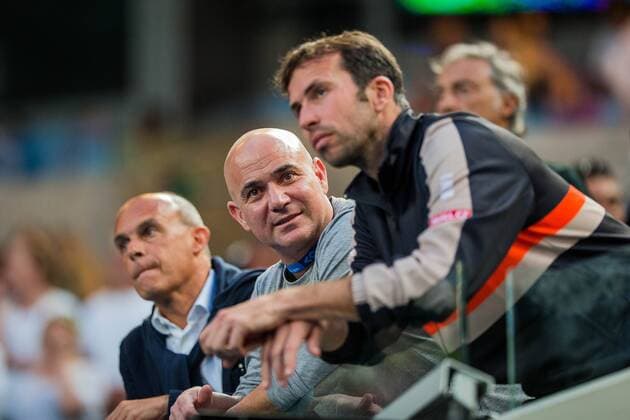 MELBOURNE, VIC - JANUARY 20: NOVAK DJOKOVIC (SRB) coaches ANDRE AGASSI (USA) and RADEK STEPANEK (CZE) during day six match of the 2018 Australian Open on January 20, 2018 at Melbourne Park Tennis Centre Melbourne, Australia (Photo by Chaz Niell Icon Sportswire) TENNIS: JAN 20 Australian Open Icon18012012400 EDITORIAL USE ONLY