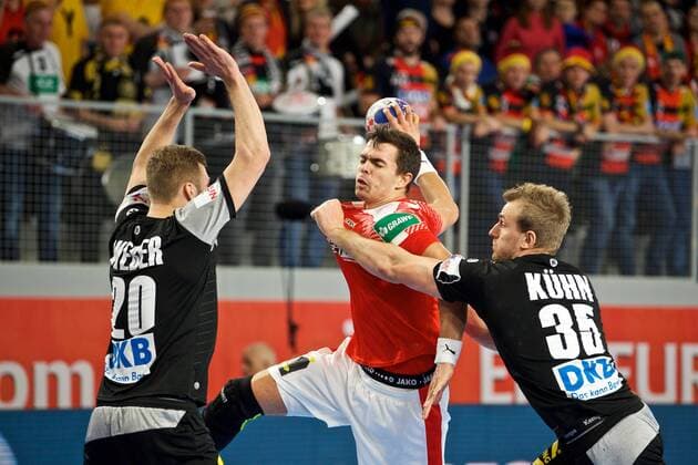 Handball Varazdin 21.01.2018 Europameisterschaft Herren Männer Euro Europameisterschaften Zwischenrunde Deutschland (GER) - Dänemark (DAN) LAUGE SCHMIDT Rasmus (Dänemark, No.11) Philipp Weber (Deutschland, No.20) Julius Kühn (Deutschland, No.35) Kühn Kuhn
