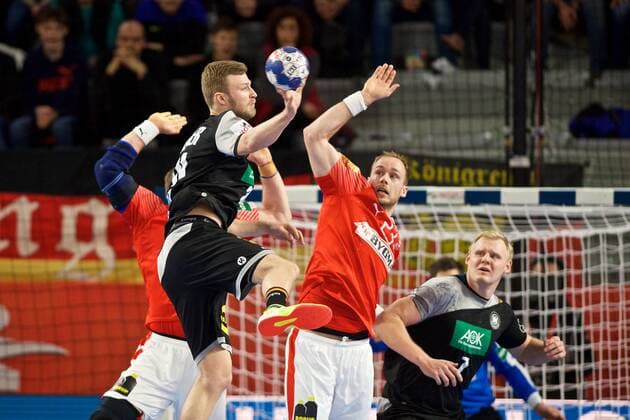 Handball Varazdin 21.01.2018 Europameisterschaft Herren Männer Euro Europameisterschaften Zwischenrunde Deutschland (GER) - Dänemark (DAN) Philipp Weber (Deutschland, No.20) TOFT Rene (Dänemark, No.19)