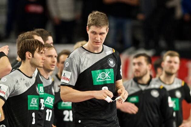 Bilder des Tages - SPORT Handball Varazdin 21.01.2018 Europameisterschaft Herren Männer Euro Europameisterschaften Zwischenrunde Deutschland (GER) - Dänemark (DAN) Uwe Gensheimer (Deutschland, No.03) Finn Lemke (Deutschland, No.06)