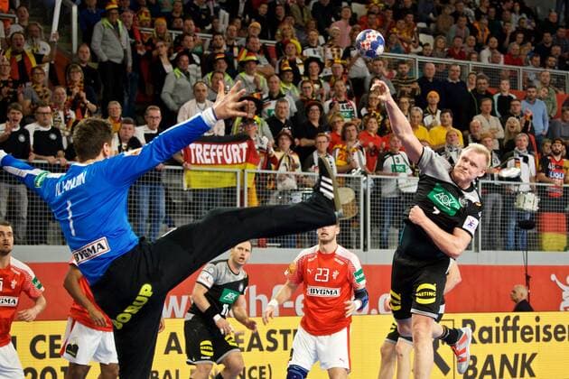 Handball Varazdin 21.01.2018 Europameisterschaft Herren Männer Euro Europameisterschaften Zwischenrunde Deutschland (GER) - Dänemark (DAN) Patrick Wiencek (Deutschland, No.07) LANDIN Niklas (Dänemark, TW, No.01)
