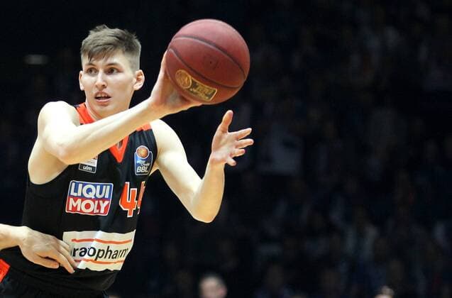 GER, Basketball, BBL, Rockets Gotha vs ratiopharm Ulm 21.01.18 , Erfurt, Messehalle Messehölle Blaue Hölle, GER, Basketball, 1.Bundesliga BBL Basketball Bundesliga, Rockets Gotha vs ratiopharm Ulm im Bild David Krämer (Ulm)