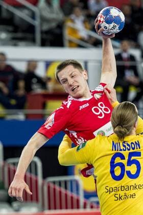 Handball, EM, Schweden - Weißrussland 180122 Belarus Mikalai Aliokhin och Sveriges Lukas Nilsson under handbollsmatchen mellan Sverige och Belarus under Handbolls-EM 2018 den 22 januari 2018 i Zagreb. Copyright: LUDVIGxTHUNMAN BB180122LT044