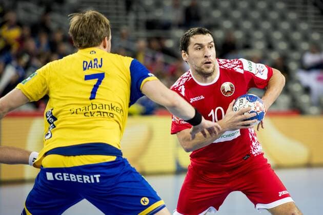 Handball, EM, Schweden - Weißrussland 180122 Sveriges Max Darj och Belarus Barys Pukhouski under handbollsmatchen mellan Sverige och Belarus under Handbolls-EM 2018 den 22 januari 2018 i Zagreb. Copyright: LUDVIGxTHUNMAN BB180122LT045