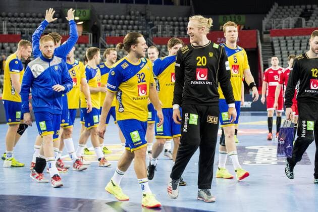 Handball, EM, Schweden - Weißrussland 180122 Sveriges Mattias Zachrisson och malvakt Mikael Appelgren efter handbollsmatchen mellan Sverige och Belarus under Handbolls-EM 2018 den 22 januari 2018 i Zagreb. Copyright: LUDVIGxTHUNMAN BB180122LT094