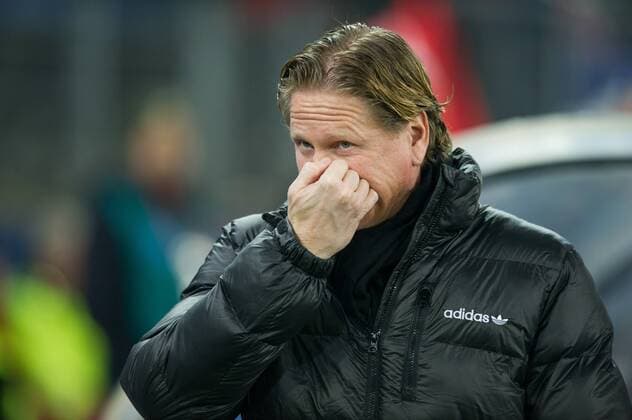 Trainer Markus GISDOL (HH) ist vor dem Spiel angespannt, konzentriert, Fussball 1. Bundesliga, 19. Spieltag, Hamburger SV (HH) - 1.FC Koeln (K) 0:2, am 20.01.2018 in Hamburg Deutschland. Â