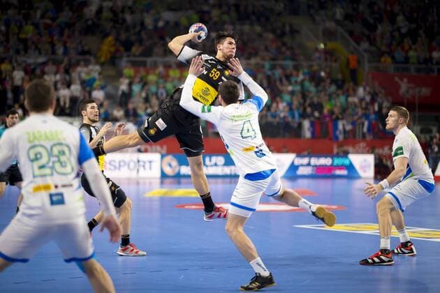 Daniel Dujshebaev (Nr. 59, Spanien) gegen Matic Verdinek (Nr. 4, Slowenien). Slowenien - Spanien, Hauptrunde, Handball, EHF Euro 2018, 23.01.18 Varazdin Varazdin Croatia Arena Varazdin Copyright: xAgentur54Gradx xFelixxKoenigx