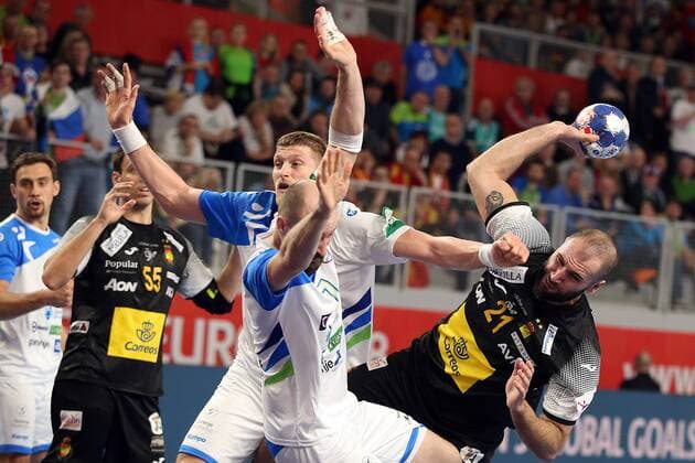 European Handball Championship, Group II, 2nd round, Slovenia - Spain 23.01.2018., Arena Varazdin, Varazdin, Croatia - 2018 European Men s Handball Championship, Group II, 2nd round, Slovenia - Spain. Igor Zabic, Vid Kavticnik, Joan Canellas  GoranxStanzl PIXSELL