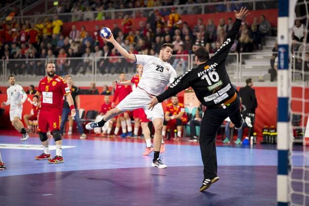 Leos Strovsky (Nr. 23, Tschechien) gegen Torhueter Borko Ristovski (Nr. 16, Mazedonien). Mazedonien - Tschechien, Hauptrunde, Handball, EHF Euro 2018, 23.01.18 Varazdin Varazdin Croatia Arena Varazdin Copyright: xAgentur54Gradx xFelixxKoenigx