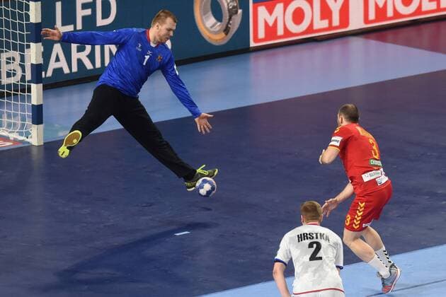 European Handball Championship, Group II, 2nd round, FYR Macedonia - Czech Republic 23.01.2018., Arena Varazdin, Varazdin, Croatia - 2018 European Men s Handball Championship, Group II, 2nd round, FYR Macedonia - Czech Republic. Tomas Mrkva, Dejan Manaskov VjeranxZganec-Rogulja PIXSELL