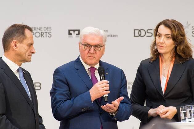 Bilder des Tages - SPORT v.l. Alfons Hoermann, Frank Walter Steinmeier - Bundespraesident, DZ-Bank, Sterne des Sports, Berlin, 24.01.2018, Berlin Copyright: xEIBNER UwexKochx EP_UKH