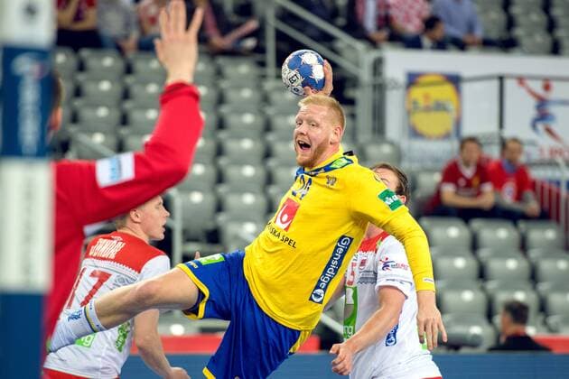 180124 Sveriges Jim Gottfridsson under handbollsmatchen mellan Sverige och Norge under Handbolls-EM 2018 den 24 januari 2018 i Zagreb. Copyright: LUDVIGxTHUNMAN BB180124LT016