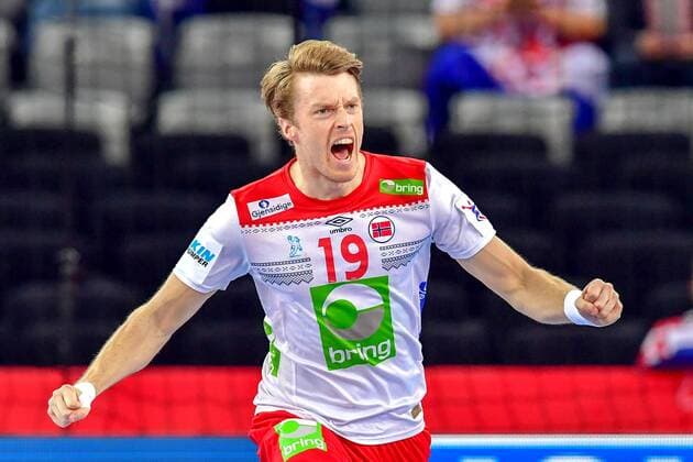 180124 Norges Kristian Bjornsen jublar under handbollsmatchen mellan Sverige och Norge under Handbolls-EM 2018 den 24 januari 2018 i Zagreb. Copyright: LUDVIGxTHUNMAN BB180124LT030