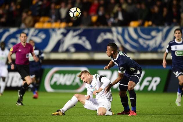 OBIANG Johann (Troyes) vs Alexander Soderlund (ASSE) FOOTBALL : Troyes vs St Etienne - 1 16 finale coupe de France - 24 01 2018 JBAutissier Panoramic 