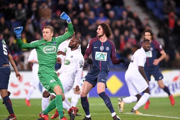 25 ADRIEN RABIOT (psg) - 01 Karl Johan JOHNSSON (gui) - BUT FOOTBALL : Paris SG vs Guingamp - Coupe de France - 24 01 2018 AnthonyBIBARD FEP Panoramic 