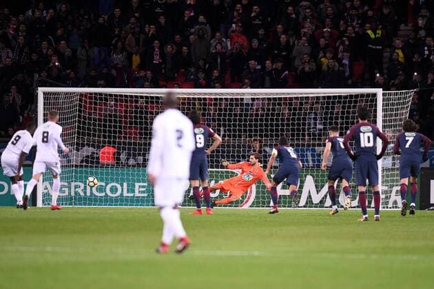 01 KEVIN TRAPP (psg) - 21 Marcus THURAM (gui) - PENALTY - BUT FOOTBALL : Paris SG vs Guingamp - Coupe de France - 24 01 2018 AnthonyBIBARD FEP Panoramic 