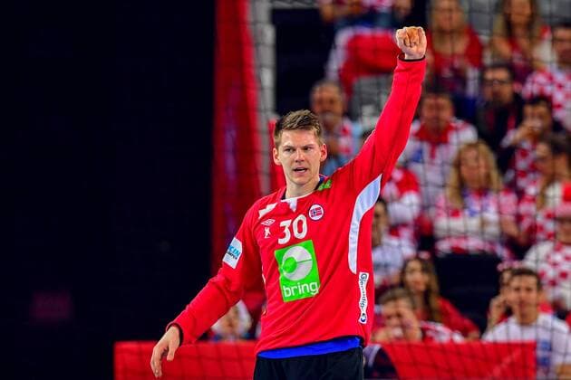 180124 Norges malvakt Torbjorn Bergerud jublar under handbollsmatchen mellan Sverige och Norge under Handbolls-EM 2018 den 24 januari 2018 i Zagreb. Copyright: LUDVIGxTHUNMAN BB180124LT087