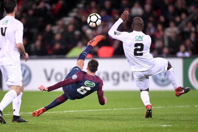 Bilder des Tages - SPORT 23 JULIAN DRAXLER (psg) - RETOURNE ACROBATIQUE FOOTBALL : Paris SG vs Guingamp - Coupe de France - 24 01 2018 AnthonyBIBARD FEP Panoramic 