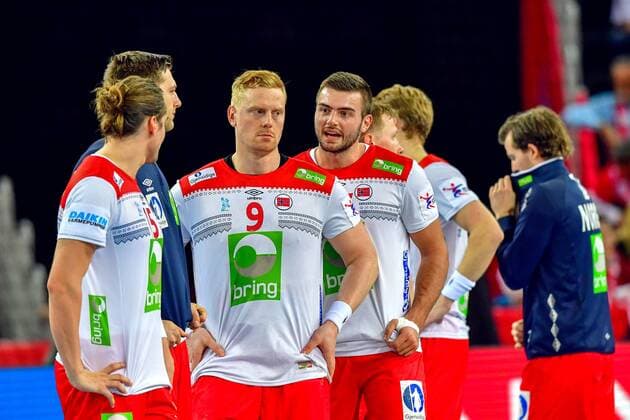 180124 Norges Henrik Jakobsen deppar efter handbollsmatchen mellan Sverige och Norge under Handbolls-EM 2018 den 24 januari 2018 i Zagreb. Copyright: LUDVIGxTHUNMAN BB180124LT115
