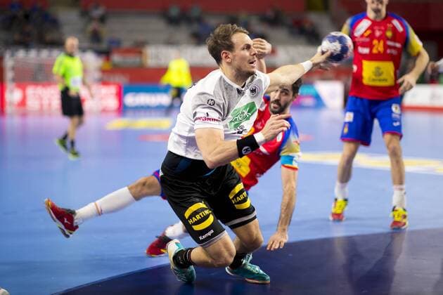 Kai Haefner (Nr. 25, Deutschland) gegen Raul Entrerrios (Nr. 9, Spanien). Deutschland - Spanien, Hauptrunde, Handball, EHF Euro 2018, 24.01.18 Varazdin Varazdin Croatia Arena Varazdin Copyright: xAgentur54Gradx xFelixxKoenigx