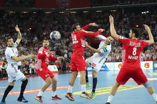24th January 2018, Arena Zagreb, Zagreb, Croatia; 2018 European Mens Handball Championship, Croatia versus France; Kentin Mah& xe9; and Romain Lagarde (France) past around Jakov Gojun , Zejlko Musa and Marko Kopljar(Ser)  ActionPlus11976896