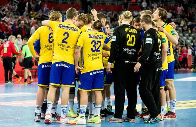 24.01.2018, Arena Zargreb, Zagreb, CRO, EHF EM, Herren, Schweden vs Norwegen, Hauptrunde, Gruppe 1, im Bild Players of Sweden during the main round, group 1 match of the EHF men s Handball European Championship EM Europameisterschaft between Sweden and Norway at the Arena Zargreb in Zagreb, Croatia on 2018 01 24. Zagreb
