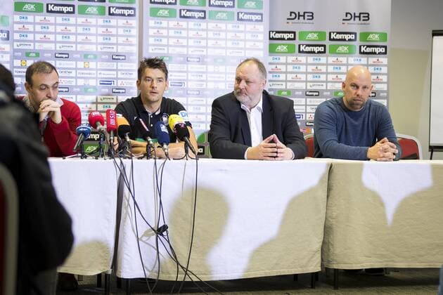 Bob Hanning, Trainer Christian Prokop, Andreas Michelmann und Axel Kromer. Pressekonferenz der deutschen Mannschaft nach dem Ausscheiden aus der EM, Hauptrunde, Handball, EHF Euro 2018, 25.01.18 Sveti Martin Sveti Martin Croatia Arena Varazdin Copyright: xAgentur54Gradx xFelixxKoenigx