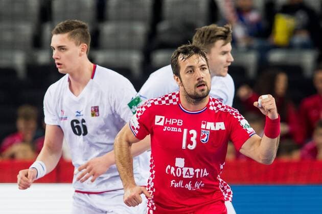 180126 Kroatiens Zlatko Horvat jublar under handbollsmatchen mellan Kroatien och Tjeckien under Handbolls-EM 2018 den 26 januari 2018 i Zagreb. Copyright: FREDRIKxVARFJELL BB180126FV004
