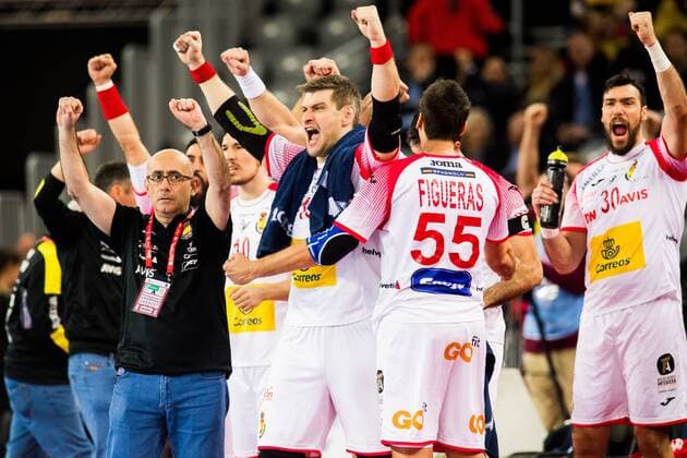 180126 Spanien jublar under semifinalen mellan Frankrike och Spanien under Handbolls-EM 2018 den 26 januari 2018 i Zagreb. Copyright: FREDRIKxVARFJELL BB180126FV031