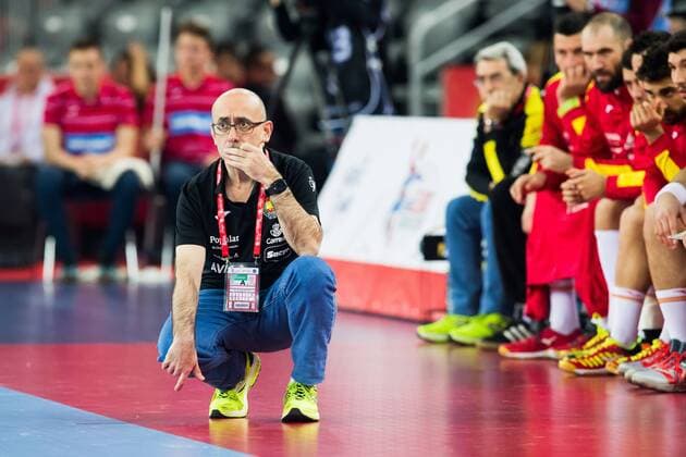 180126 Spaniens förbundskapten Jordi Ribera under semifinalen mellan Frankrike och Spanien under Handbolls-EM 2018 den 26 januari 2018 i Zagreb. Copyright: FREDRIKxVARFJELL BB180126FV034