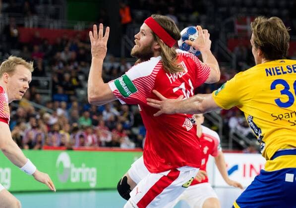 180126 Danmarks Mikkel Hansen under semifinalen mellan Sverige och Danmark under Handbolls-EM 2018 den 26 januari 2018 i Zagreb. Copyright: FREDRIKxVARFJELL BB180126FV065