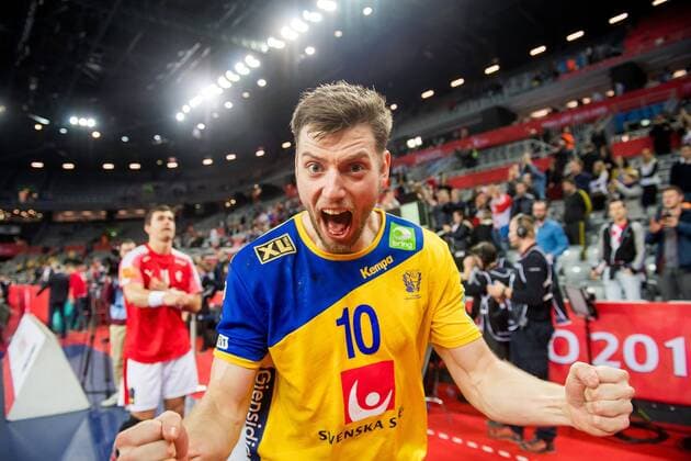 180126 Sveriges Niclas Ekberg jublar efter semifinalen mellan Sverige och Danmark under Handbolls-EM 2018 den 26 januari 2018 i Zagreb. Copyright: FREDRIKxVARFJELL BB180126FV117