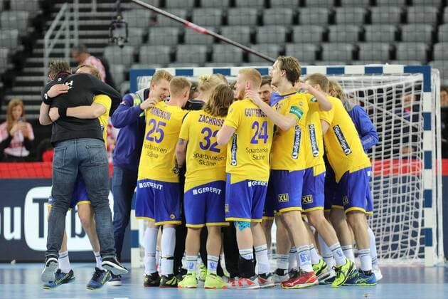 Zagreb, 26 01 2018 - Arena Zagreb, 2018 Men s European Championship EM Europameisterschaft Semi-finals, Denmark (red) - Sweden (yellow) 34:35 