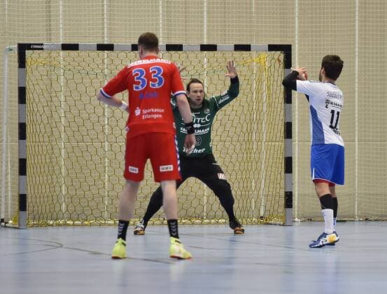 27.01.2018 - Handball - Saison 2017 2018 - Testspiel - Freundschaftsspiel : HC Erlangen HCE - SG BBM Bietigheim - OGo - Nikolas Katsigiannis (29, HC Erlangen HCE ) Christian Schäfer (11, SG BBM Bietigheim ) Nikolai Link (33, HC Erlangen HCE )