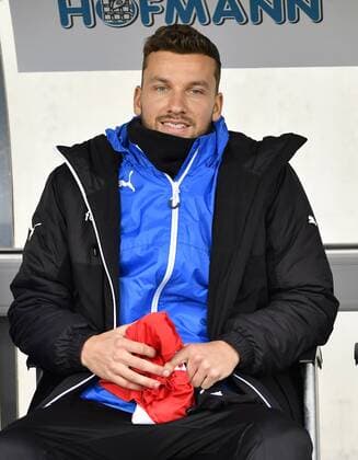 27.01.2018 - Fussball - Saison 2017 2018 - 2. Fussball - Bundesliga - 20. Spieltag: SpVgg Greuther Fürth ( Kleeblatt ) - Holstein Kiel ( Störche ) - - Tom Weilandt (9, Holstein Kiel ) auf Ersatzbank