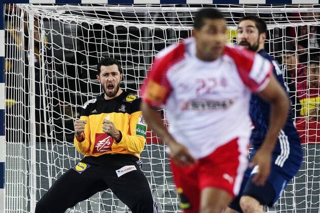 180128 Frankrikes malvakt Cyril Dumoulin jublar under bronsmatchen mellan Danmark och Frankrike under Handbolls-EM 2018 den 28 januari 2018 i Zagreb. Copyright: FREDRIKxVARFJELL BB180128FV022