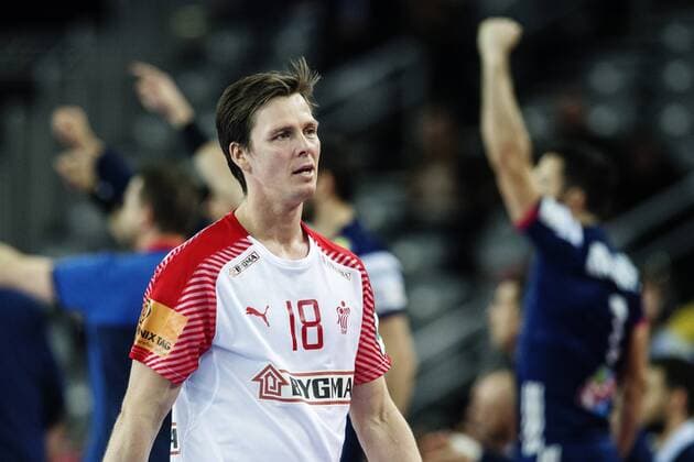 180128 Danmarks Hans Lindberg deppar under bronsmatchen mellan Danmark och Frankrike under Handbolls-EM 2018 den 28 januari 2018 i Zagreb. Copyright: FREDRIKxVARFJELL BB180128FV024