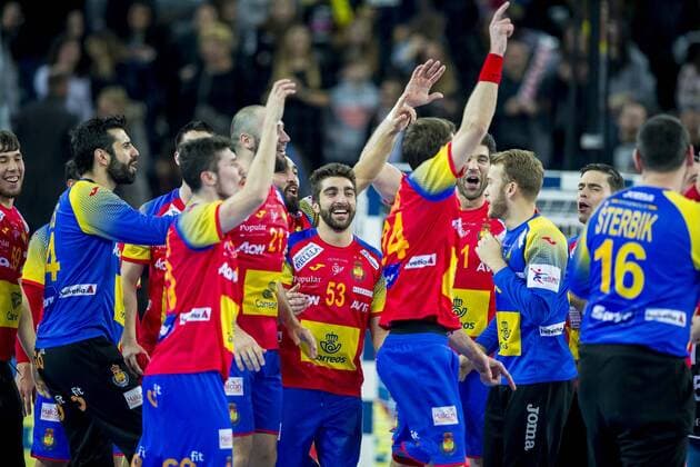 Die Spanier freuen sich ueber den Sieg bei der Europameisterschaft Spanien - Schweden, Finale, Handball, EHF Euro 2018, 28.01.18 Zagreb Zagreb Croatia Arena Zagreb Copyright: xAgentur54Gradx xFelixxKoenigx