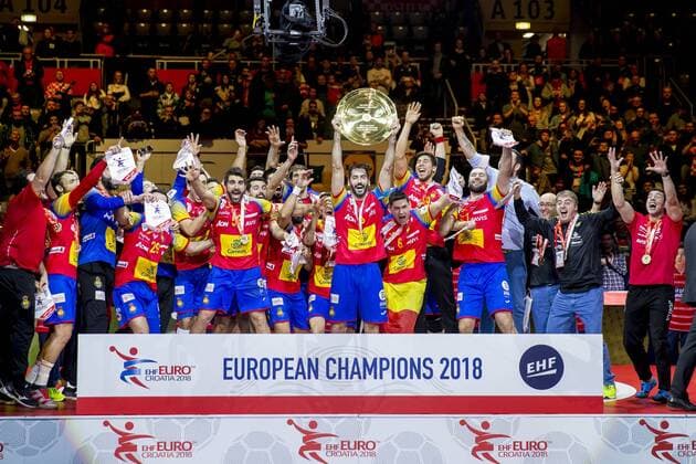 Bilder des Tages - SPORT Die Spanier freuen sich ueber die Goldmedaille und den Sieg bei der Europameisterschaft Spanien - Schweden, Finale, Handball, EHF Euro 2018, 28.01.18 Zagreb Zagreb Croatia Arena Zagreb Copyright: xAgentur54Gradx xFelixxKoenigx