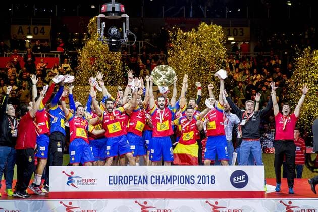 Die Spanier freuen sich ueber die Goldmedaille und den Sieg bei der Europameisterschaft Spanien - Schweden, Finale, Handball, EHF Euro 2018, 28.01.18 Zagreb Zagreb Croatia Arena Zagreb Copyright: xAgentur54Gradx xFelixxKoenigx