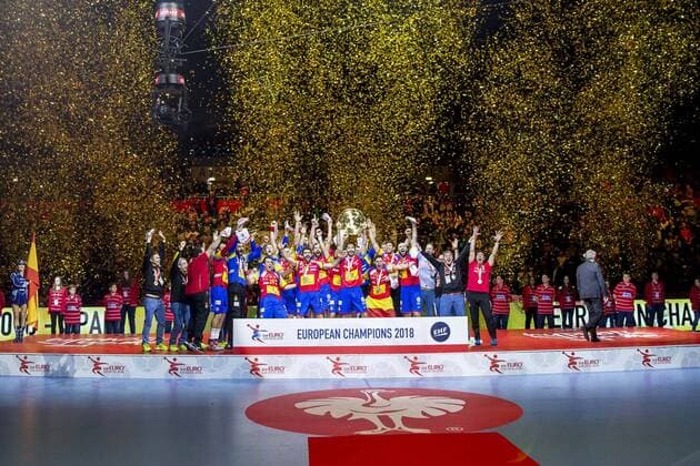 Die Spanier freuen sich ueber die Goldmedaille und den Sieg bei der Europameisterschaft Spanien - Schweden, Finale, Handball, EHF Euro 2018, 28.01.18 Zagreb Zagreb Croatia Arena Zagreb Copyright: xAgentur54Gradx xFelixxKoenigx