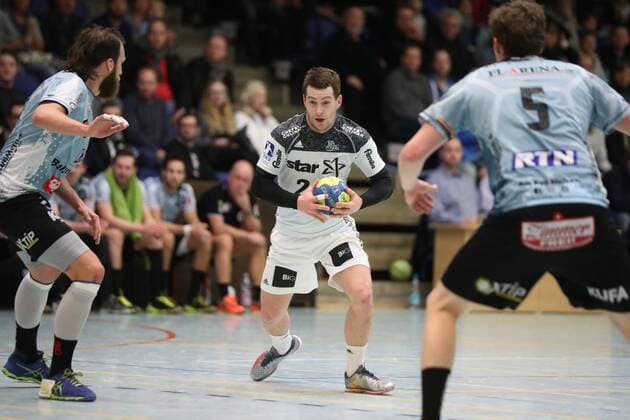 DHK Flensborg vs THW Kiel, Handball, Testspiel, 31.01.18 Mika Zarabec (THW Kiel, 24) gegen Malte Jessen (DHK Flensborg, 05)
