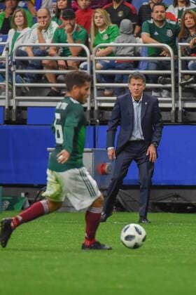 SAN ANTONIO, TX - JANUARY 31: Mexico head coach Juan Carlos Osorio watches intently from the sideline during second half action during the soccer match between Mexico and Bosnia & Herzegovina on January 31, 2018 at the Alamodome in San Antonio, Texas. (Photo by Ken Murray Icon Sportswire) SOCCER: JAN 31 Mexico v Bosnia & Herzegovina Icon180131028 EDITORIAL USE ONLY
