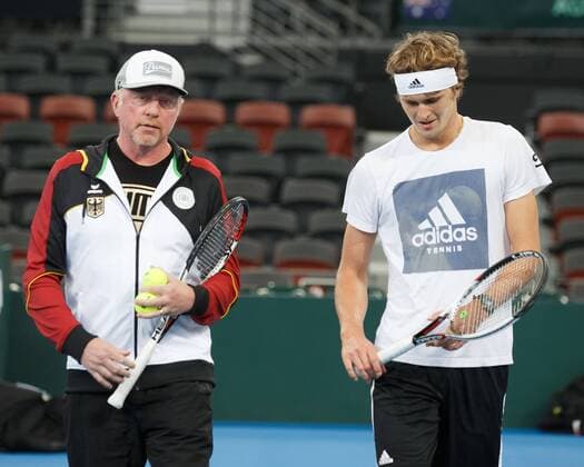 BORIS BECKER spricht beim Training mit ALEXANDER ZVEREV auf dem Platz Tennis - Davis Cup 2018 - ITF Davis Cup - Pat Rafter Arena - Brisbane - - Australia - 1 February 2018. Â Copyright: xJuergenxHasenkopfx