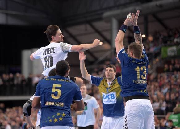 Fabian Wiede (GER 10) im Angriff beim All Star Game 2018 im Handball - Deutsche Nationalmannschaft gegen Bundesliga-Auswahl am 02.02.2018 in Leipzig (Sachsen). Leipzig Copyright: xEIBNER ChristianxModlax EP_CMA